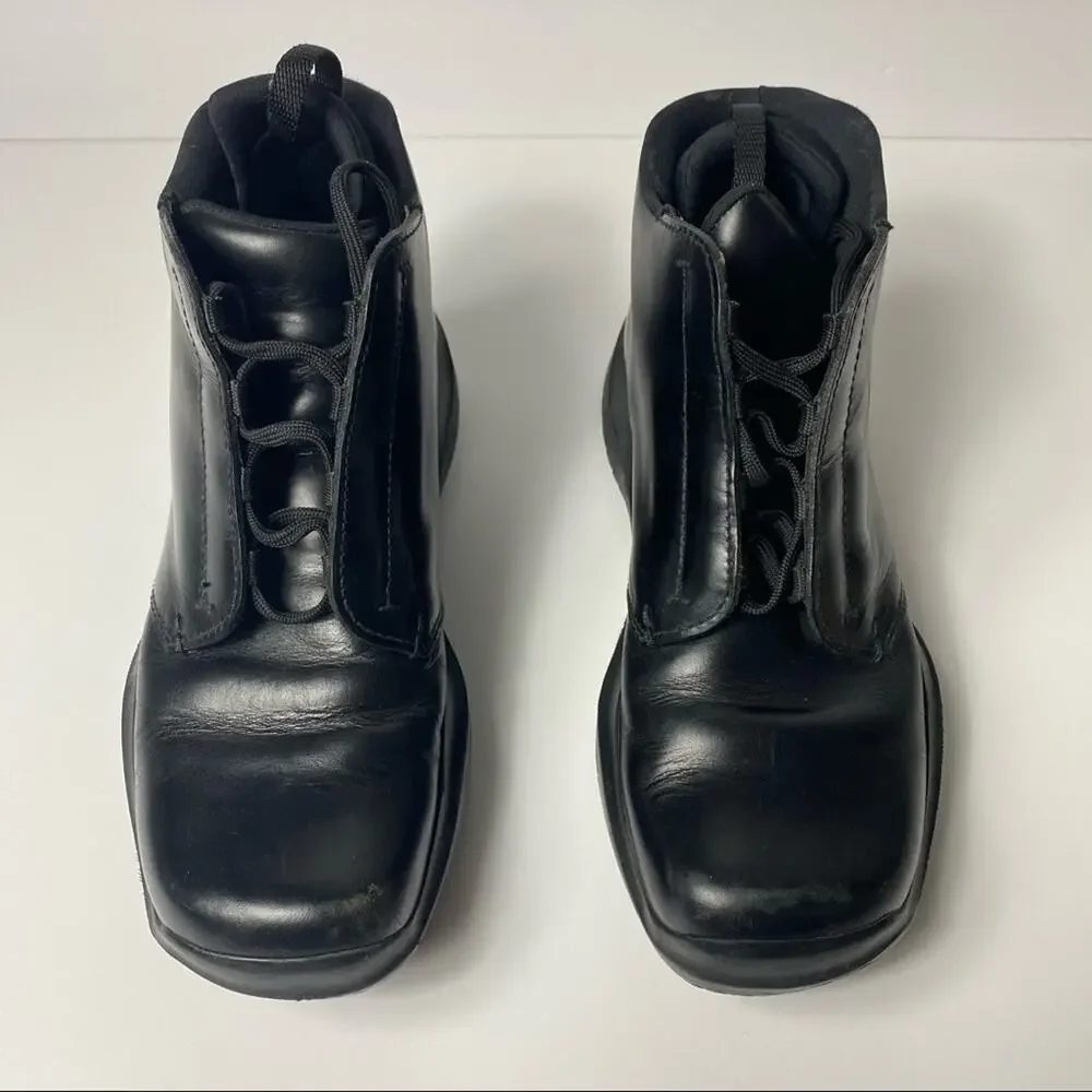 Prada pre owned